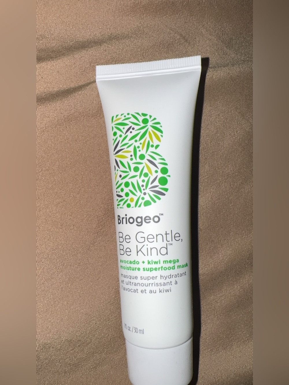 Briogeo White Tube with Green Botanical 'B' Design hair conditioner